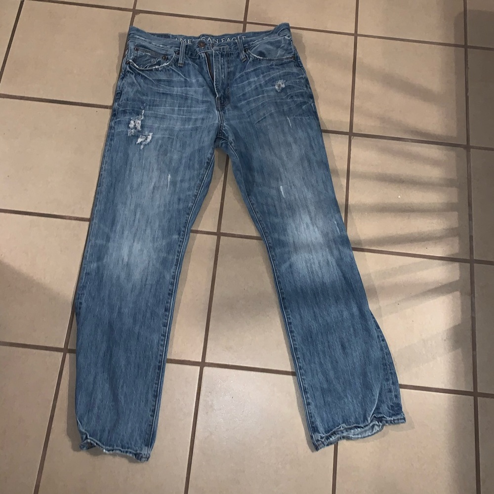 American Eagle distressed jeans 33x32